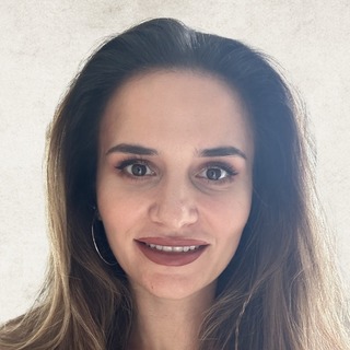 Andra Sas, customer journey mapping Coordinator.
