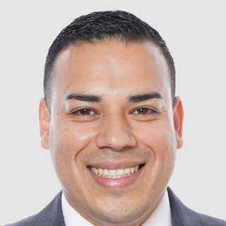 Mauricio A. Alvarenga, B2C marketing Researcher.