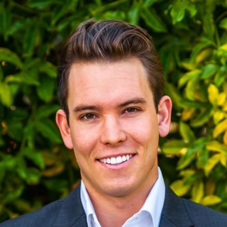 Andrew Golden, UX writing Copywriter.