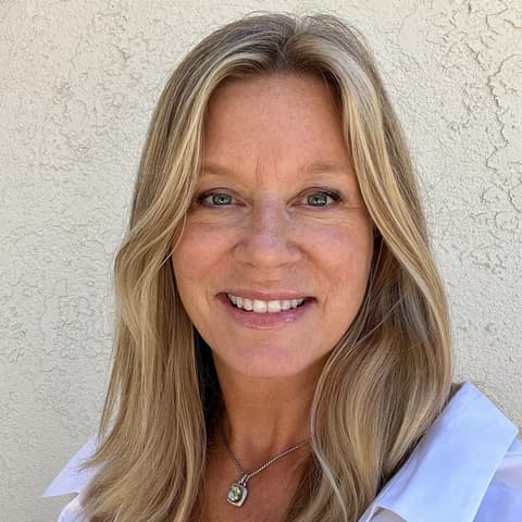 Veronica Wolf, Marketing Expert in San Juan Capistrano, CA, United States