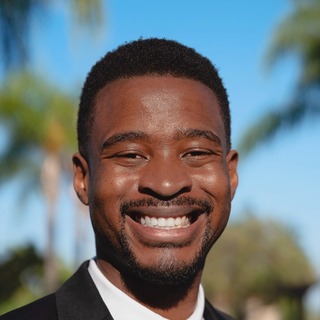 Mbusi Sifiso Hlatshwayo, Freelance iOS Programmer for Hire.