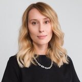 Julia Ulida, event marketing Copywriter.