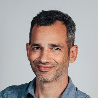 Ziv Fishfedder, API product management Product Management Consultant.