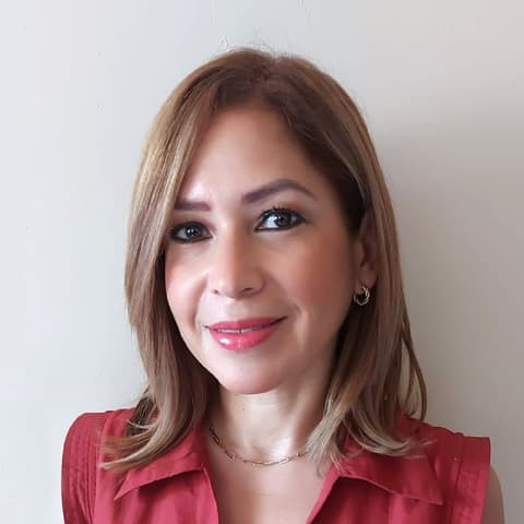 Adriana Lira Arrambide, Management Consultant in Monterrey, Mexico