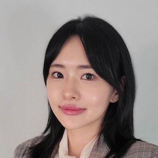 Jacki Choi, Senior Excel Programmer and Consultant.