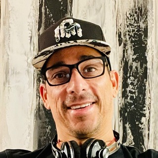 Marc Perez, Accomplished Conversation Designer.