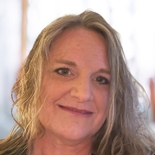 Jennifer Medisch, Toptal Docusign Developer.