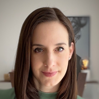 Kata Török-Pál, customer success Researcher.