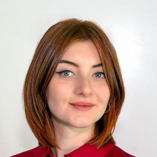 Sofya Kozhurinycheva, Graphic Design Freelancer.