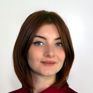 Sofya Kozhurinycheva, Graphic Design Freelancer.