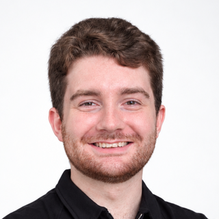 Gavin Tasker, Expert Vector Database Programmer for Hire.