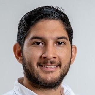 André Alarcón, Data Entry Experts Expert.