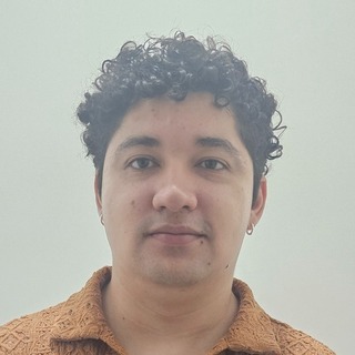 Arthur Gaia, Senior MLflow Programmer and Consultant.