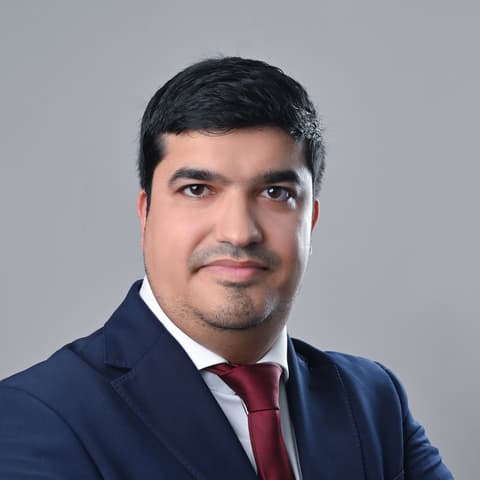 Adam Chaplin, Management Consultant in Abu Dhabi, United Arab Emirates