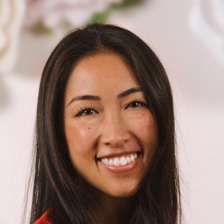 Maye Wimmer, Freelance fintech Designer.