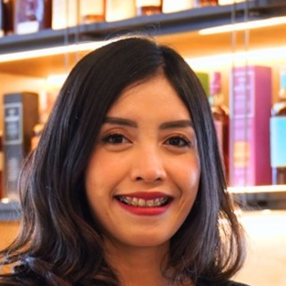 Shinta Yanirma, Top Private Equity Consultant.