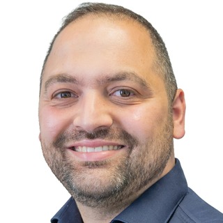 Ahmad ElMadi, Senior Lovable Programmer and Consultant.