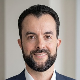 Roberto Castillejo, Freelance ClickUp Project Management Expert.
