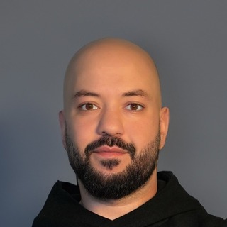 Adeeb Hadi, Accomplished DaVinci Resolve Designer.