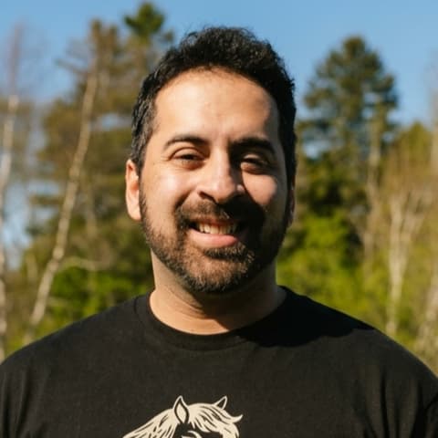 Daniel Fernandez-Guarda, Developer in Baie-des-Sables, Canada
