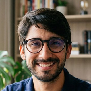 Caio Vitor Oliveira Moreira, Freelance LangChain Developer for Hire.