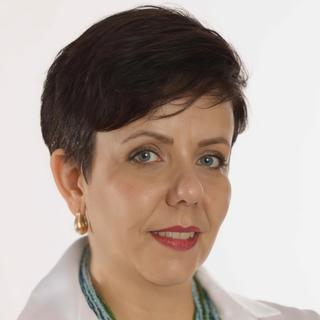 Bianca Nunes, ManyChat Manager.