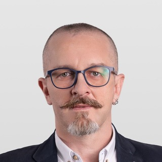 Gabriel Radatovics, Top AI UX Designer.