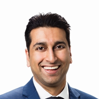 Aaleem Jiwa, Experienced Excel Professional.