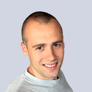 Mirza Rasic, Freelance Expedia Engineer.