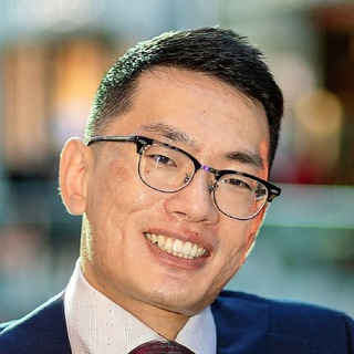 Robert Tan, Freelance RStudio Shiny Engineer.