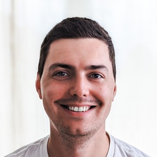 Matthias Bayer, Accomplished JavaScript Freelancer.