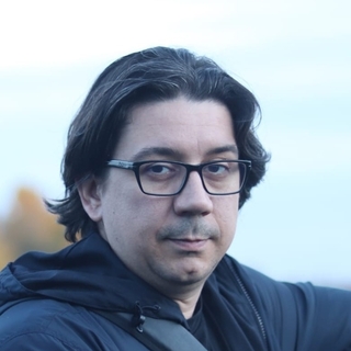 Andreas Fruth, Accomplished JSON Freelancer.