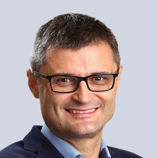 Dalibor Pajic, Freelance financial reporting Professional.