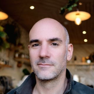 Andre Gomes Mendes Sentieiro, Freelance marketplace Designer.