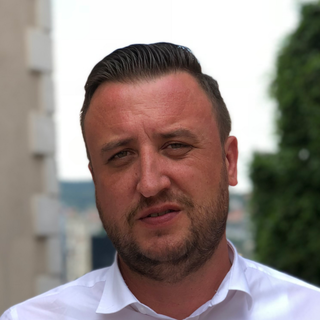Emir Huseinbasic, Expert 1C-Bitrix Programmer for Hire.