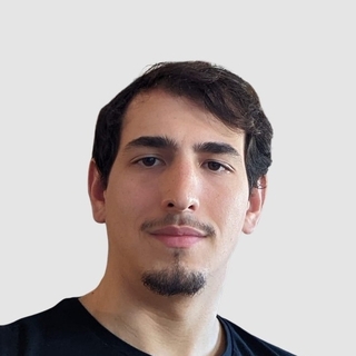 Federico Albanese, Freelance Text Mining Engineer.