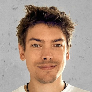 Peter Varadi, Landing Page Design Freelancer.