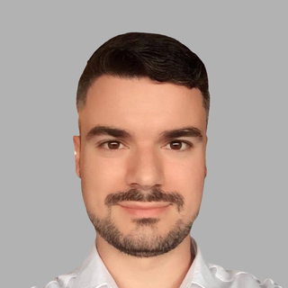 Viktor Fonic, Senior Liquid Programmer and Consultant.