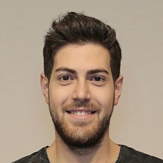 Semih Cihan, Accomplished iBeacon Freelancer.