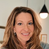 Christine Esoldo, Expert UX Research Designer for Hire.