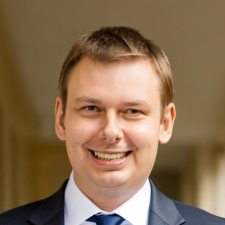 Dmitrij Zykovič, Senior MetaTrader 4 Programmer and Consultant.