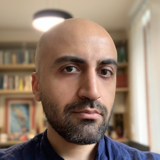 Varant Kandilian, Freelance B2B Designer.