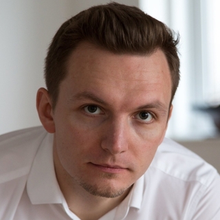 Dmitry Yaroshenko, Freelance Qlik Engineer.