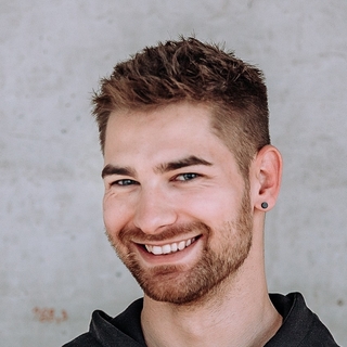 Roman Bartos, Accomplished iPad Designer.