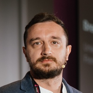 Uros Avramovic, Freelance Sencha Touch Engineer.