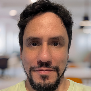 Arnaldo Silva Rodrigues Junior, Freelance OutSystems Engineer.