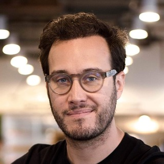 Elyes Ben Mrad, Accomplished iPad Designer.