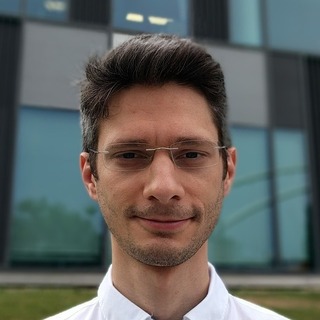 Ștefan Drăgan, Freelance cross-platform Engineer.