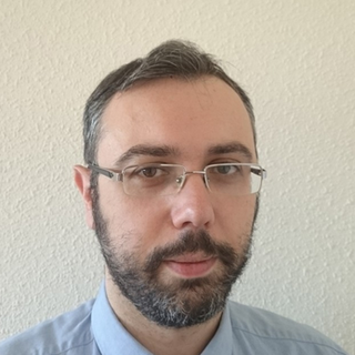 Perit Bezek, Expert AWS Cognito Programmer for Hire.