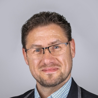 Neil Wooding, Freelance finance product management Product Manager.